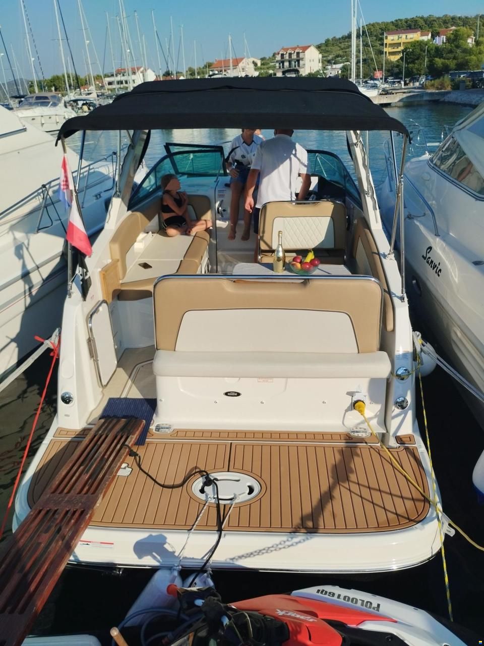 Bayliner 855 Cruiser