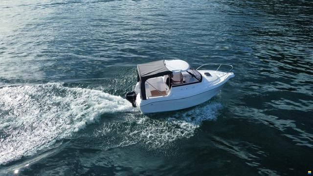 Cortina 480 Pilothouse