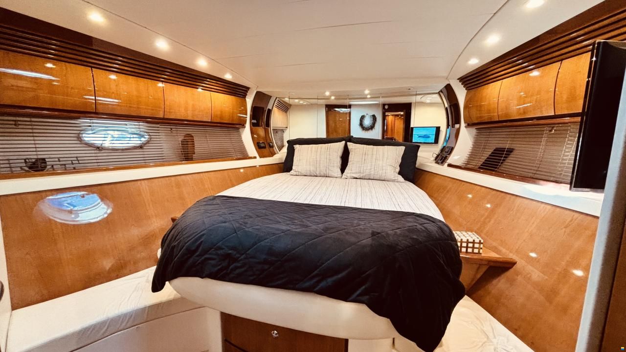 Pershing 54