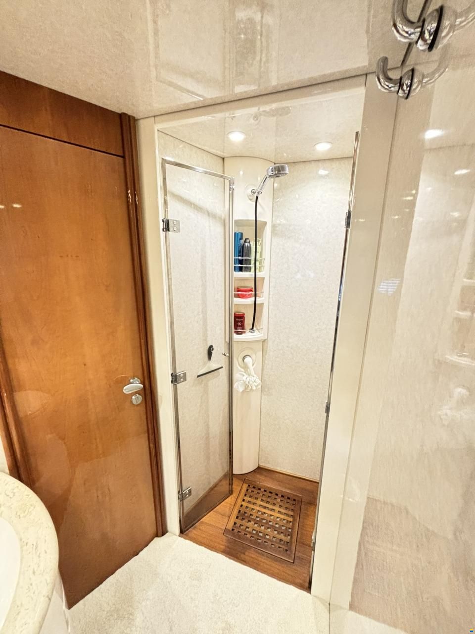 Pershing 54