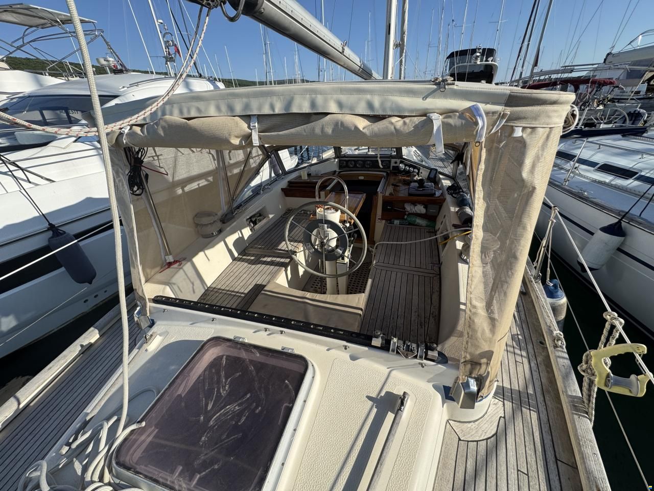 Hallberg-Rassy 38