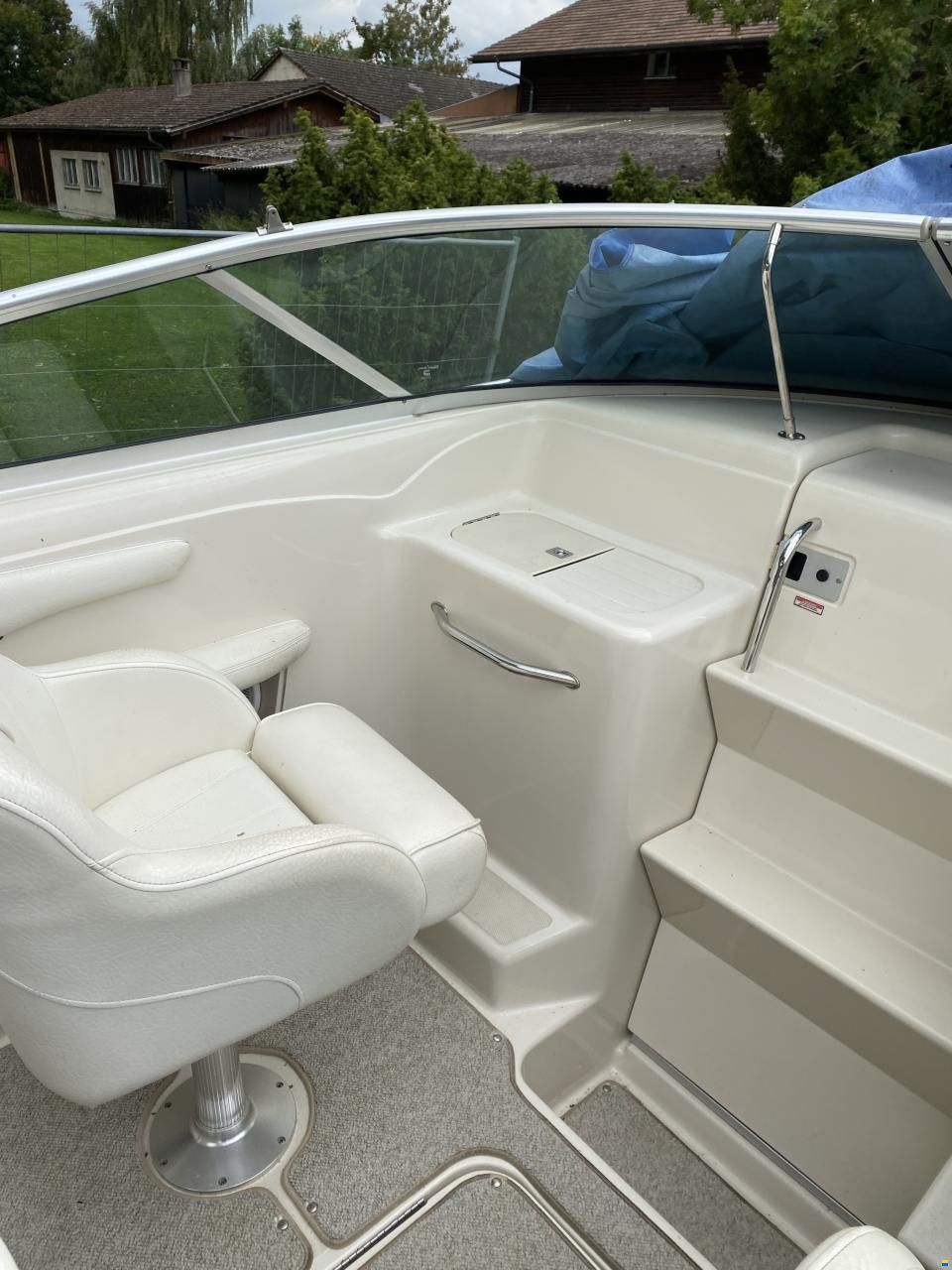 Sea Ray 260 Overnighter