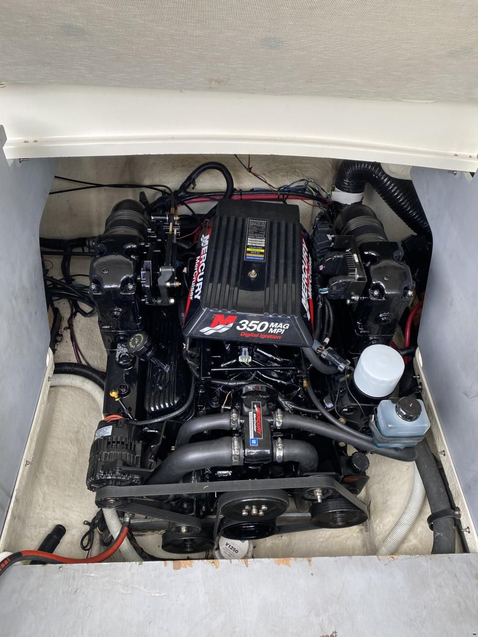 Sea Ray 260 Overnighter