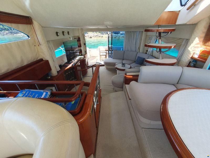 Fairline Squadron 55 Fly