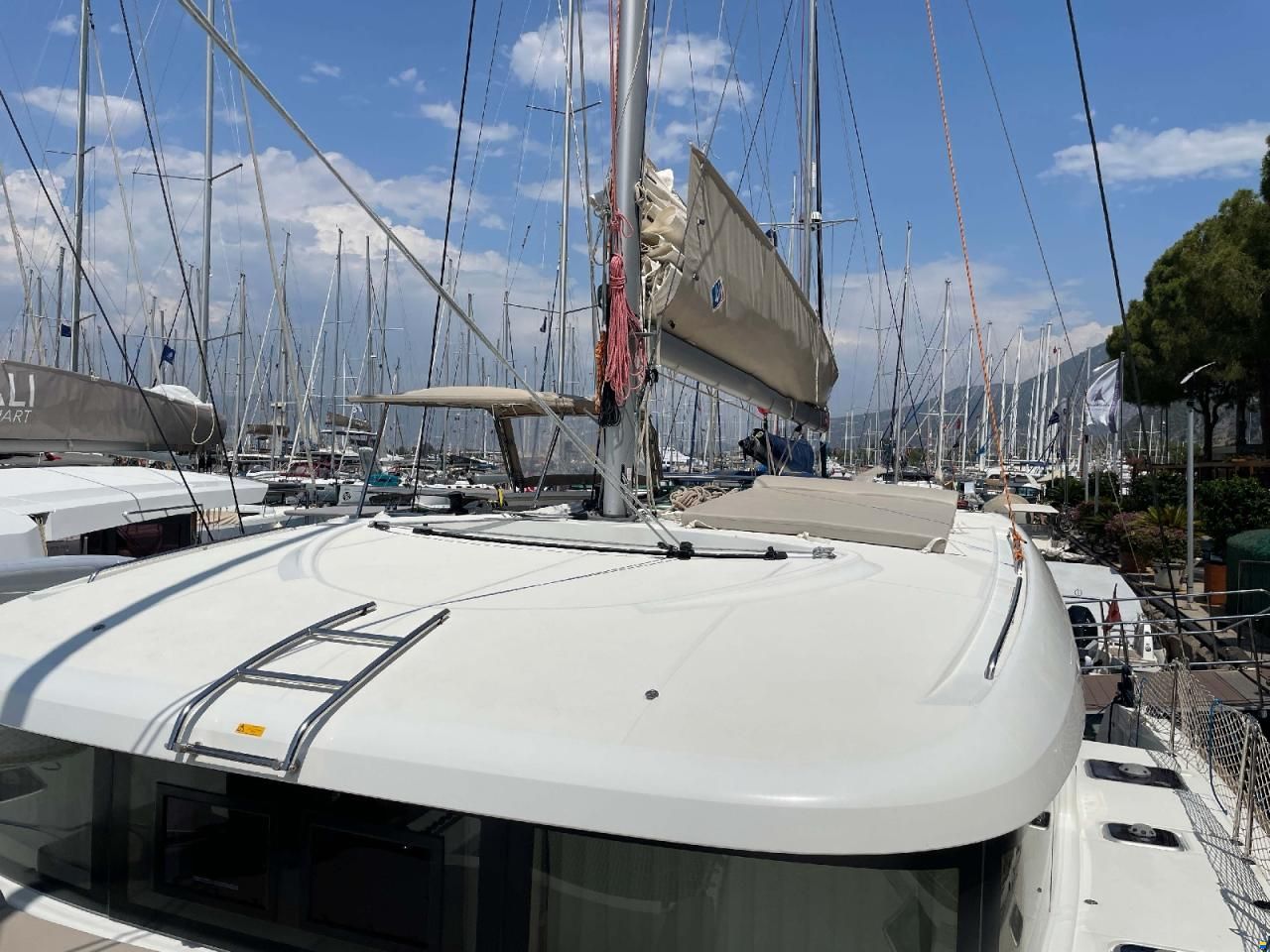 Lagoon 40 - 2021 Model
