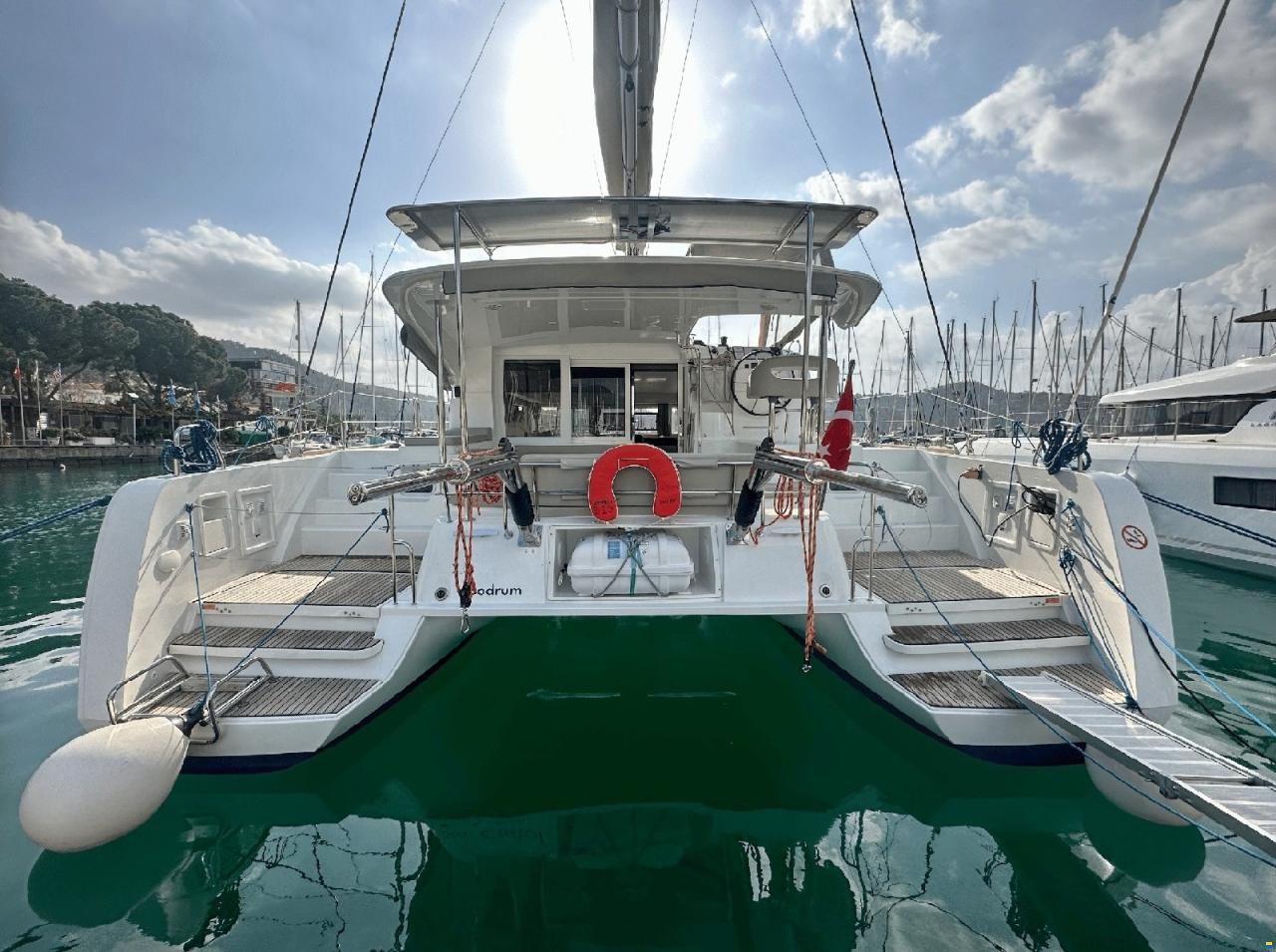 Lagoon 40 - 2021 Model