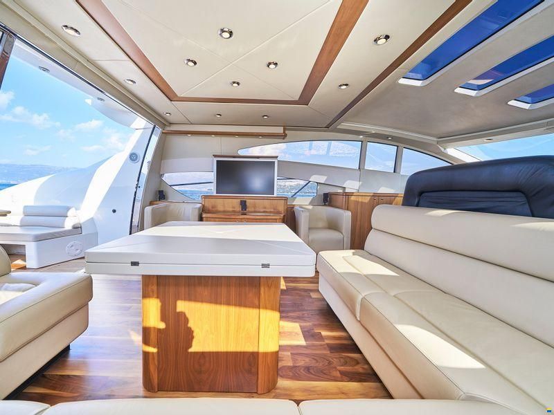 Sunseeker Predator 72