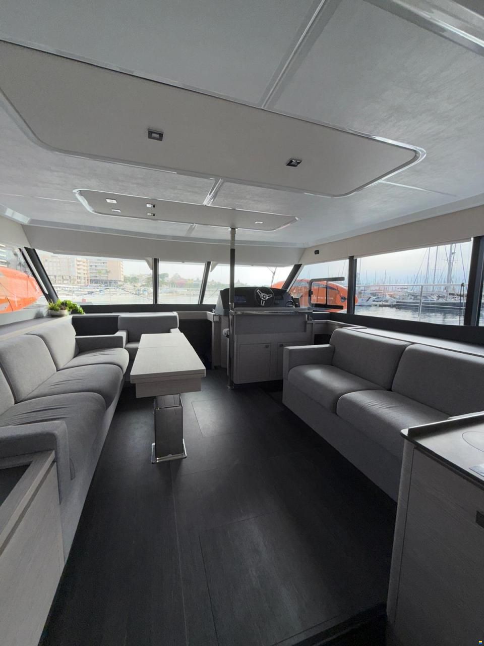 Fountaine Pajot MY 6