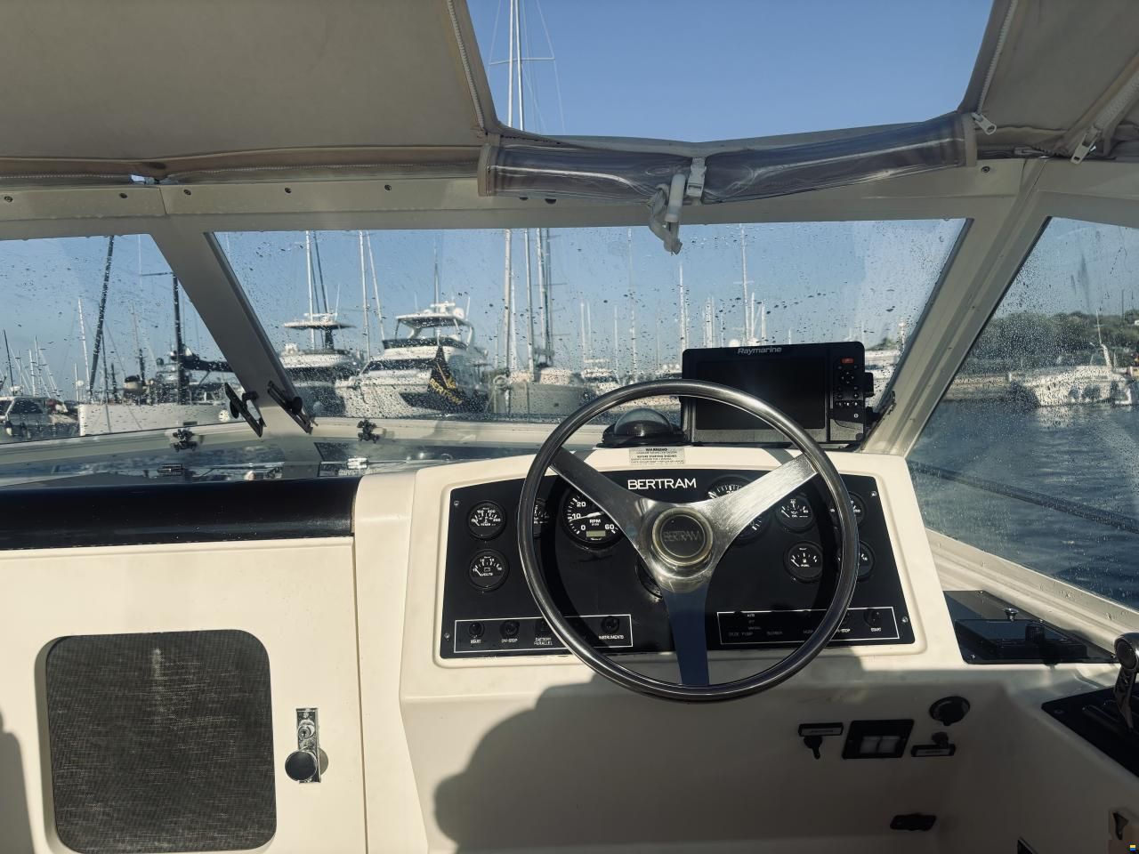 Bertram Moppie 28