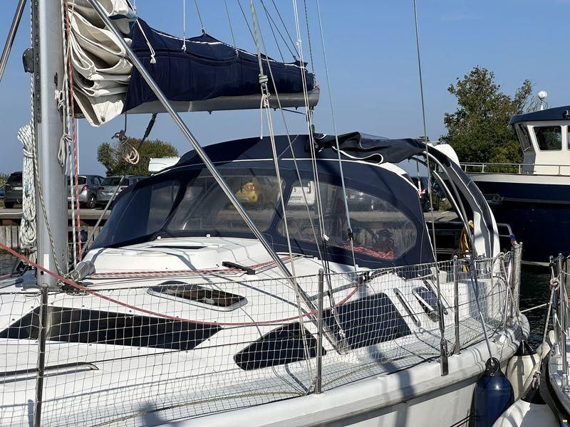 Hunter 410