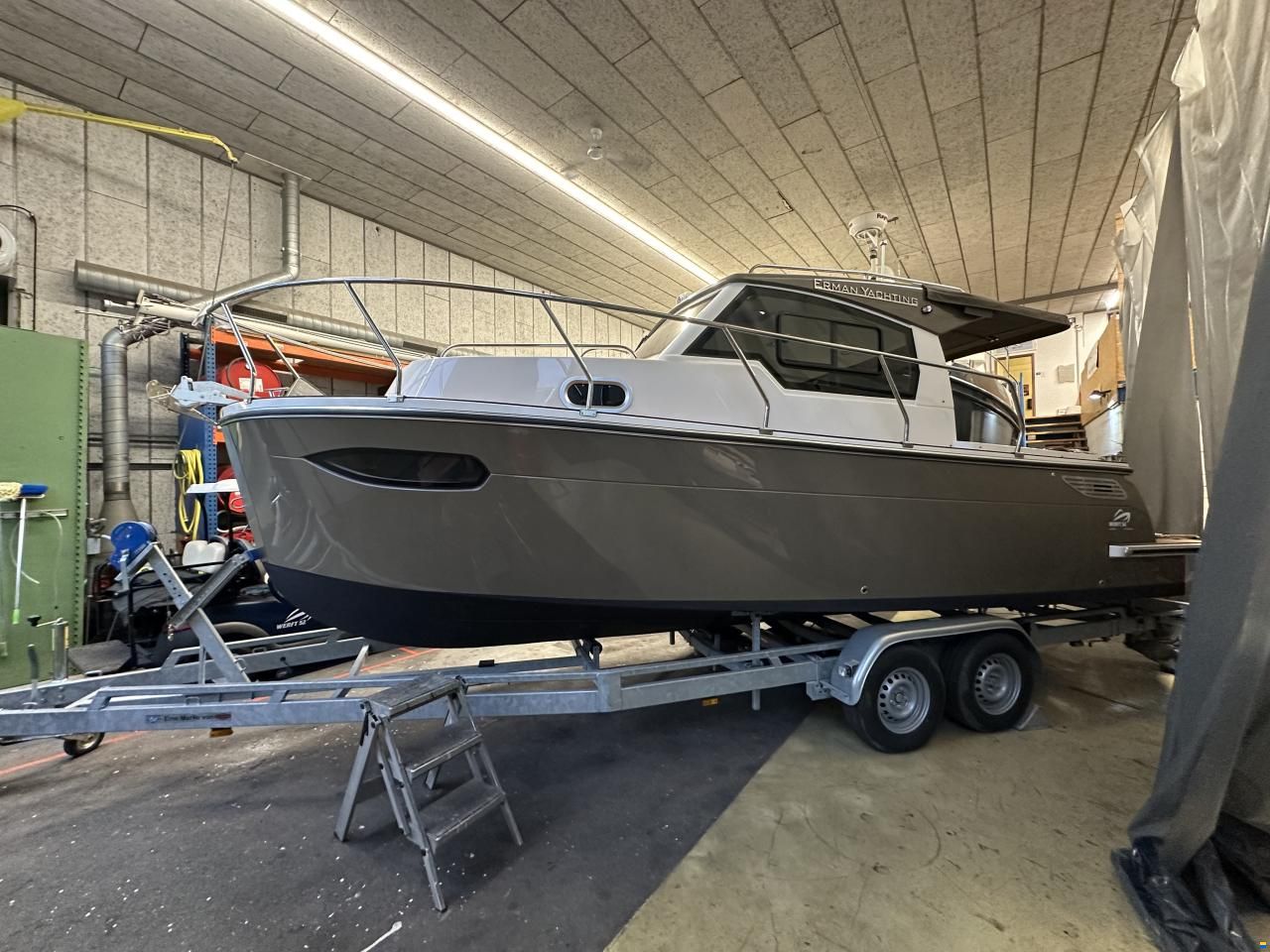 Erman Yachting Lobster 23