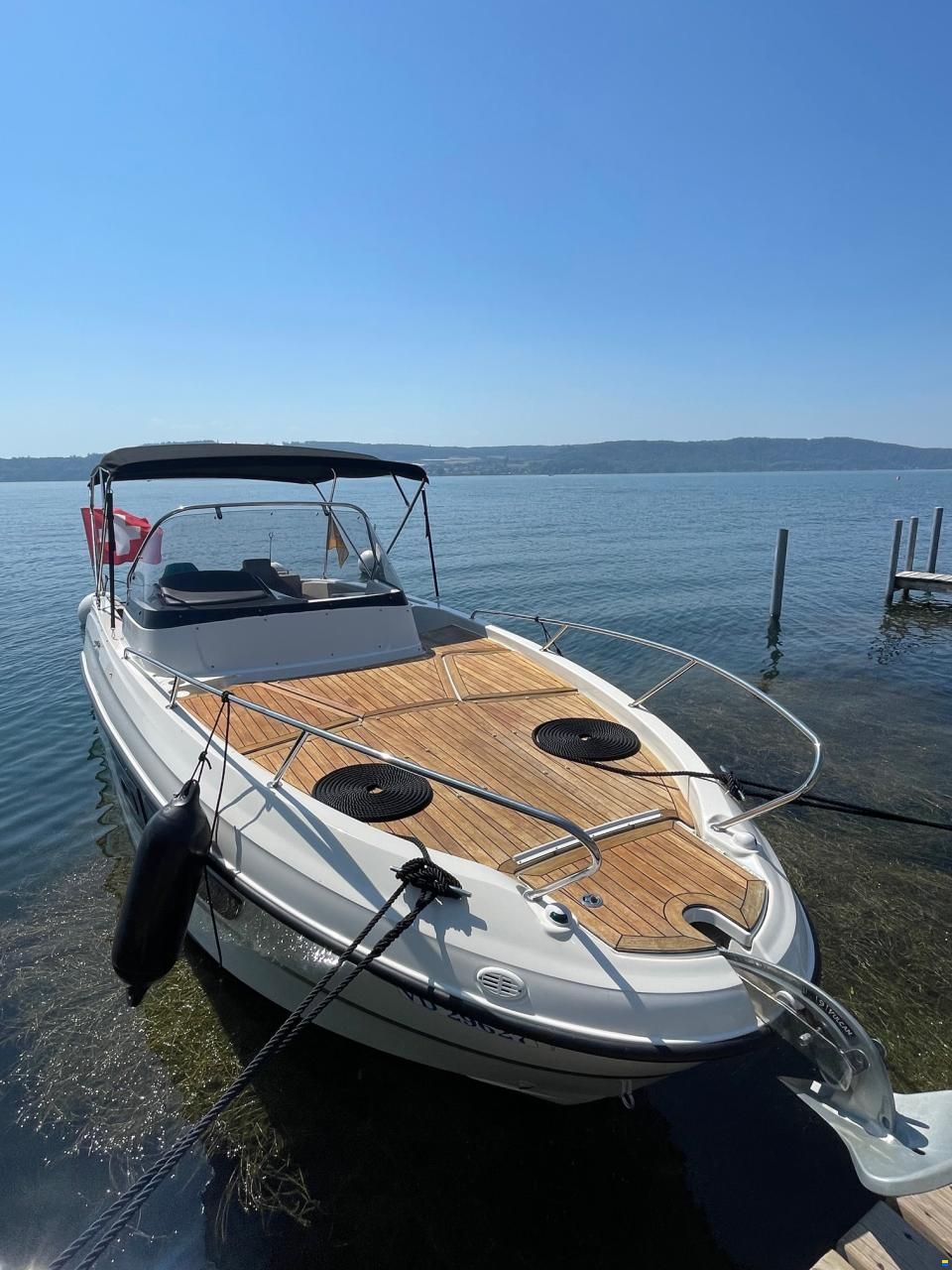 Quicksilver 805 Sundeck