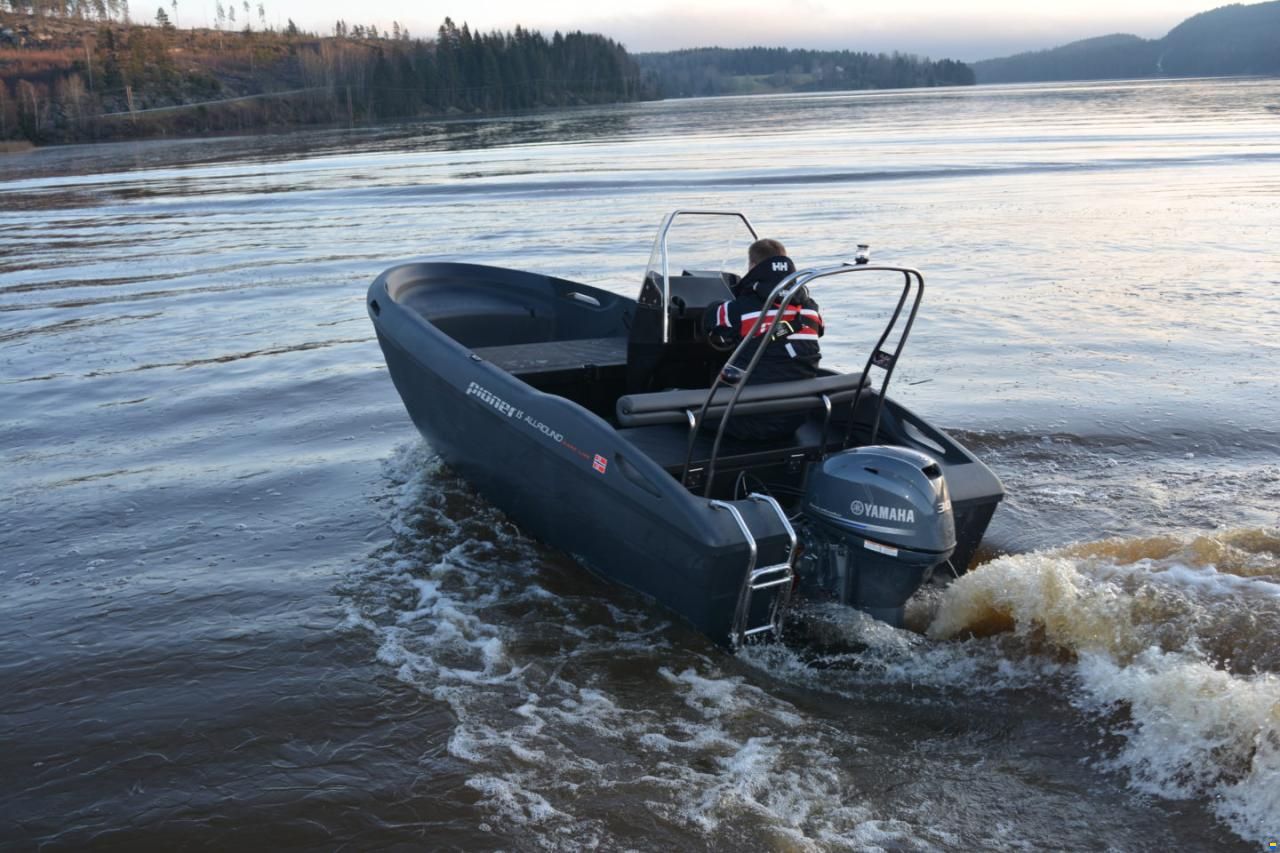 Pioner 15 Allround with engine