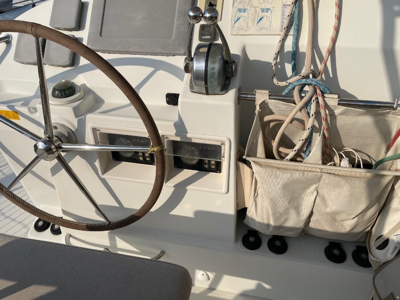 Lagoon 400