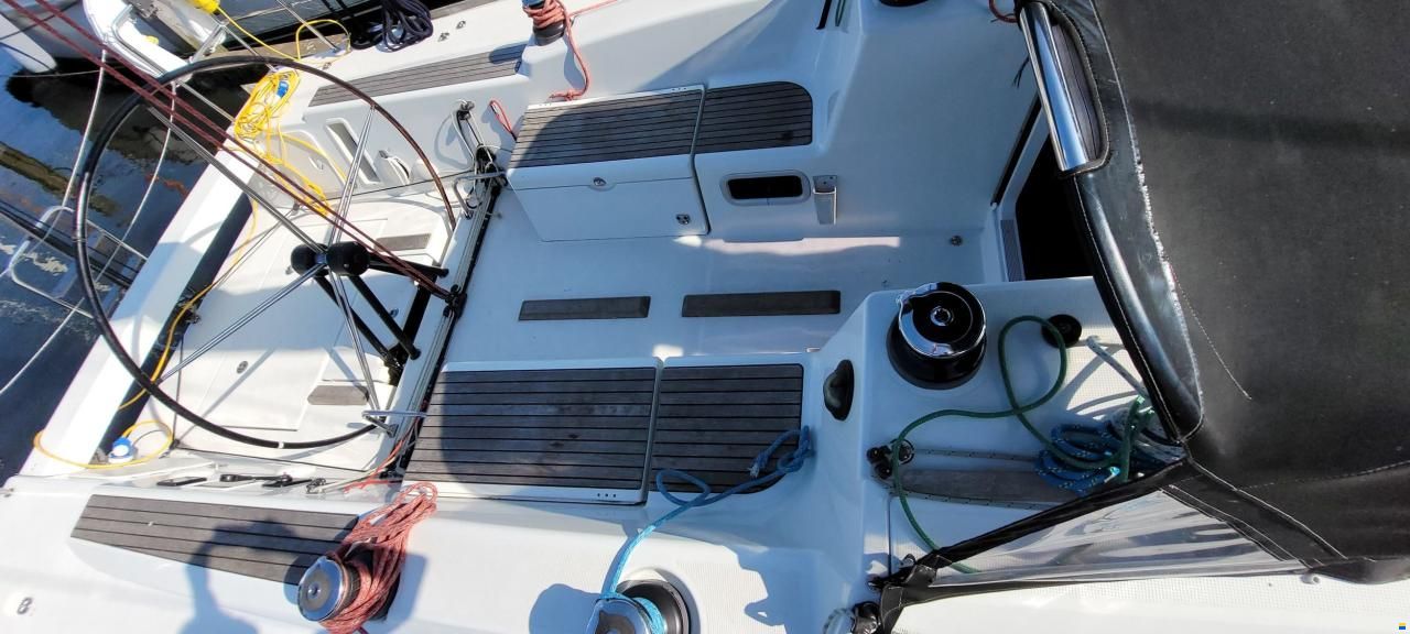 Beneteau First 40