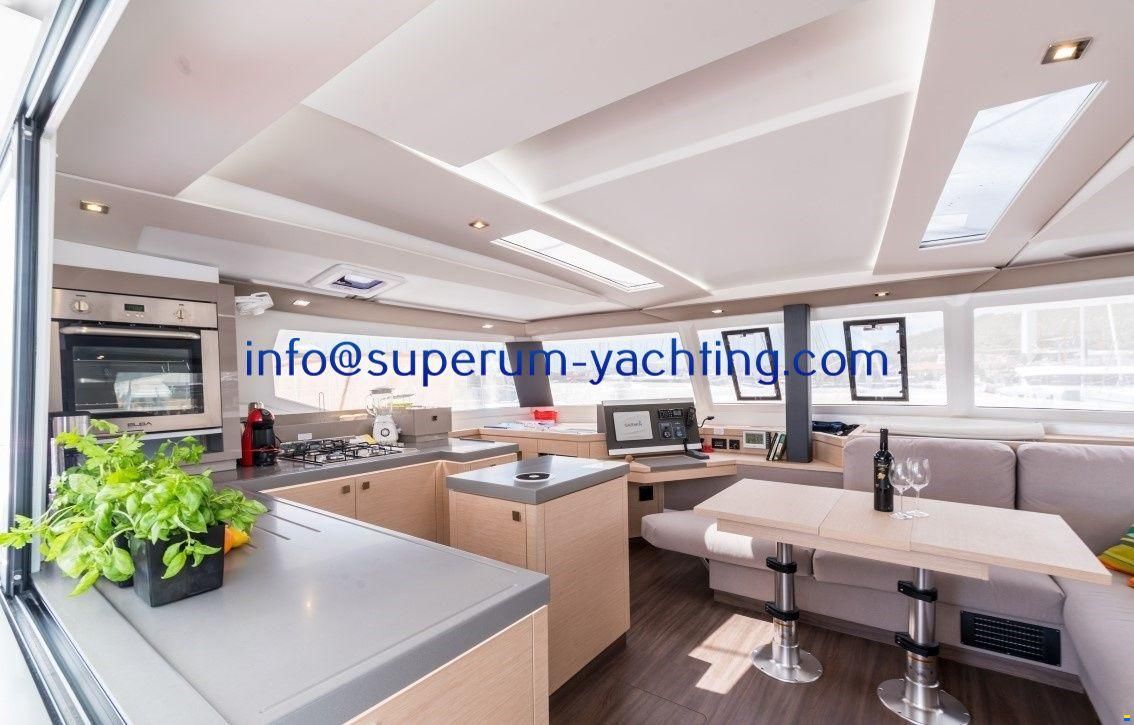 Fountaine Pajot Saona 47
