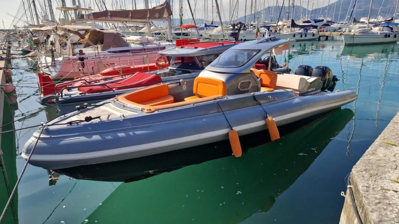 Albatro International 32 Open FB