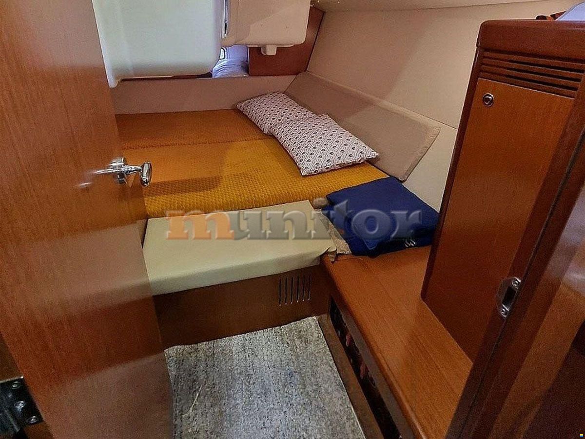Beneteau Oceanis 37