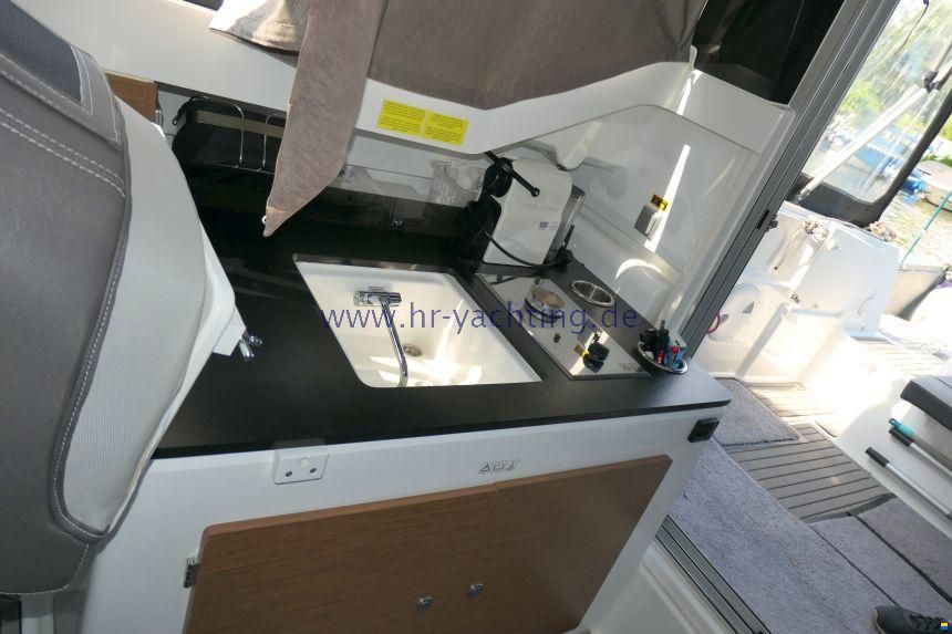 Jeanneau Merry Fisher 795