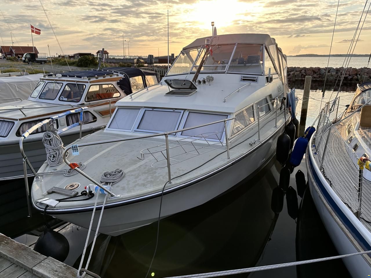 Coronet 32 Oceanfarer