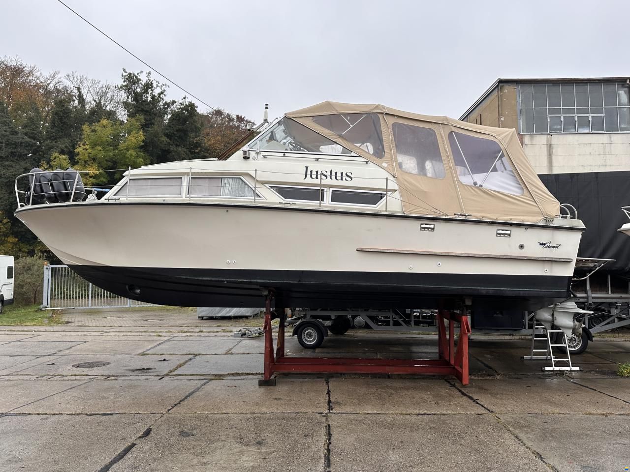 Coronet 32 Oceanfarer