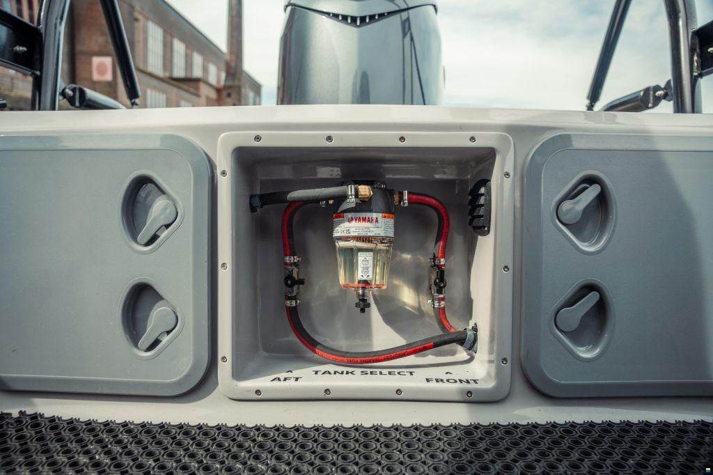 Gemini WR880 RIB