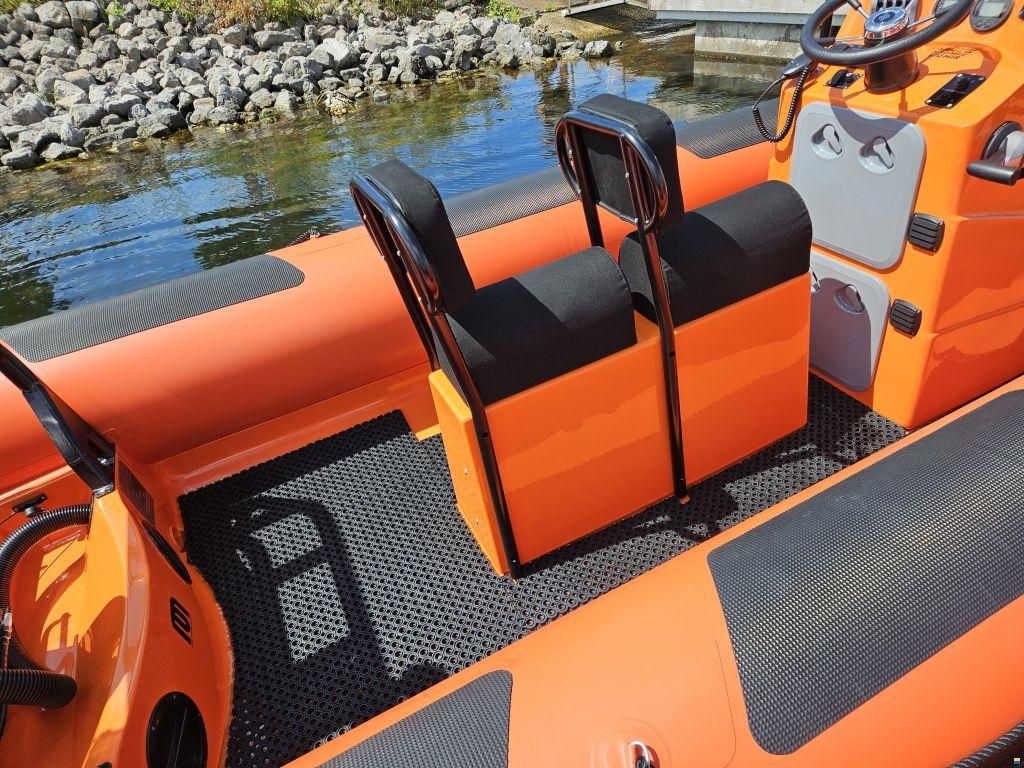 Gemini WR550 RIB