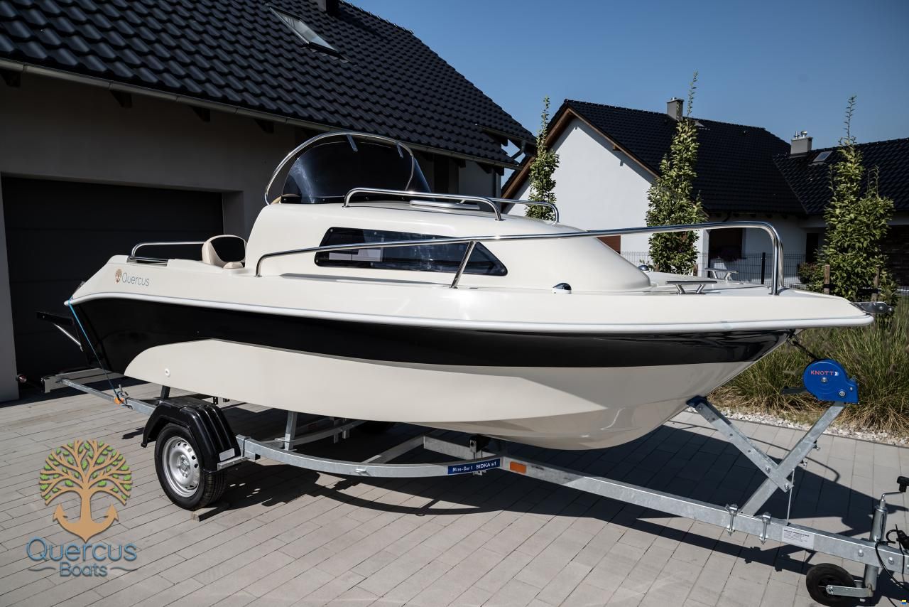 Quercus 500 Cabin