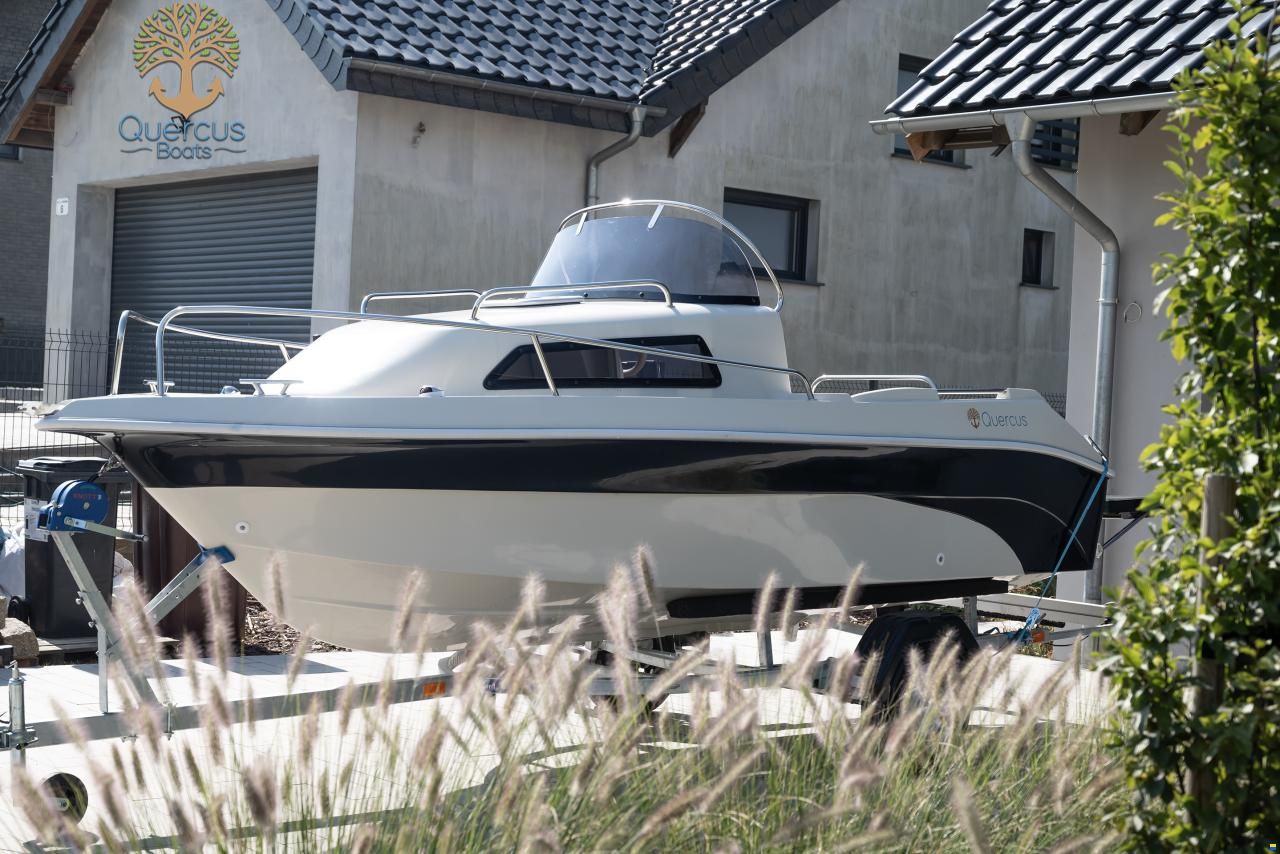 Quercus 500 Cabin