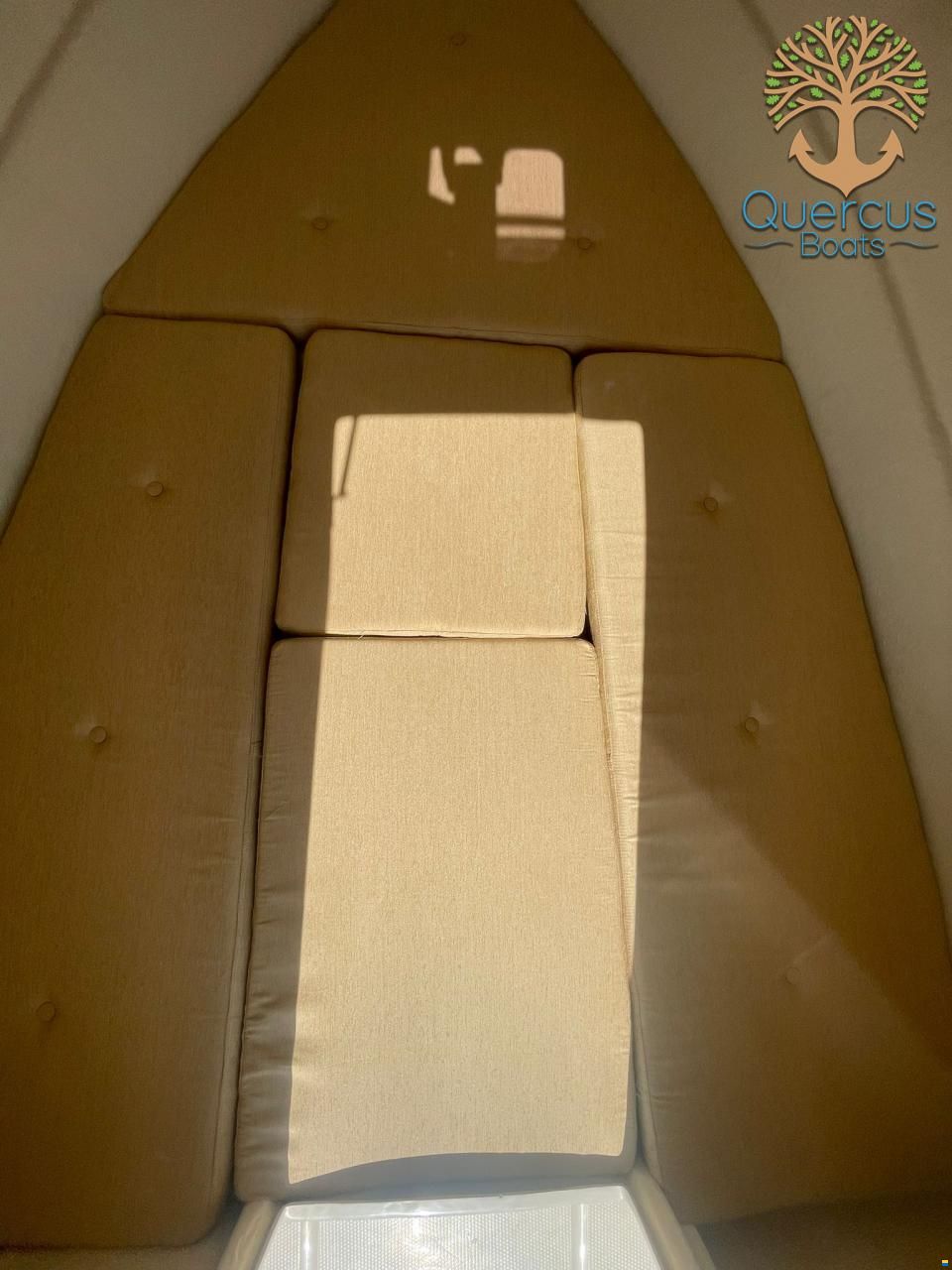 Quercus 500 Cabin