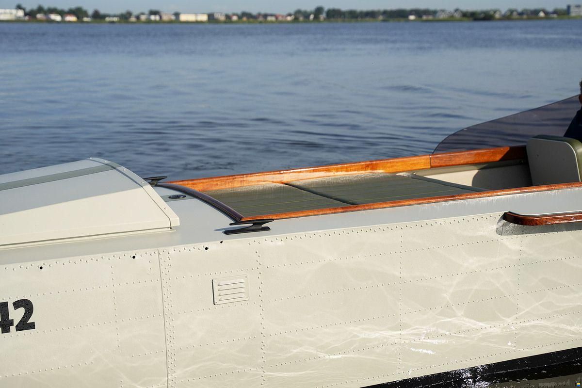 Volga Draagvleugelboot