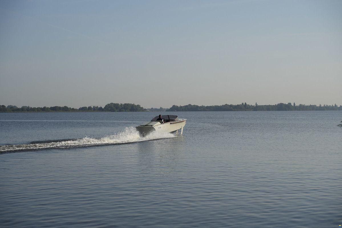 Volga Draagvleugelboot