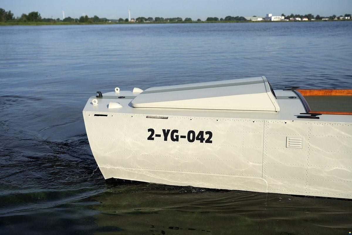 Volga Draagvleugelboot