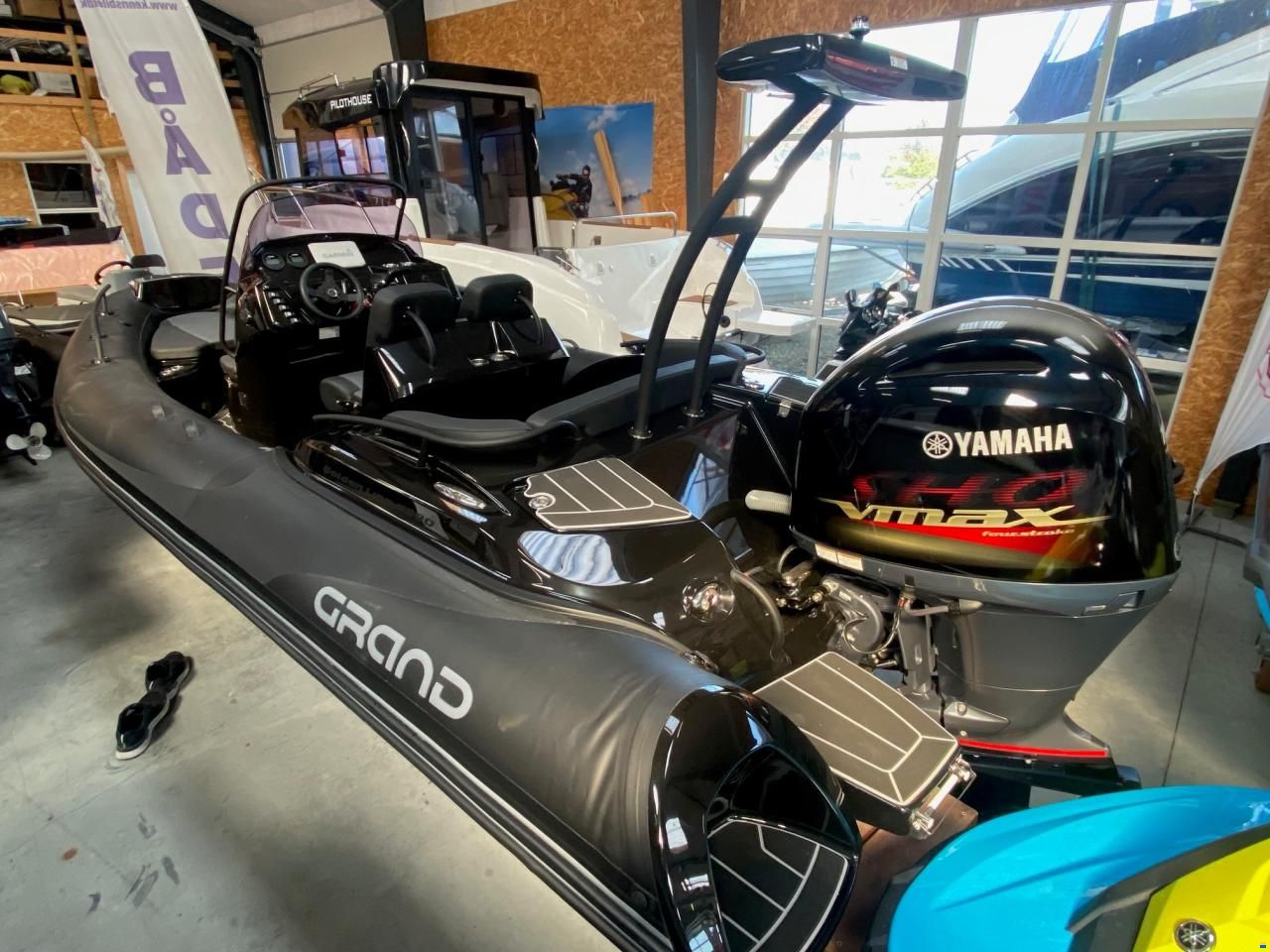 Grand G580