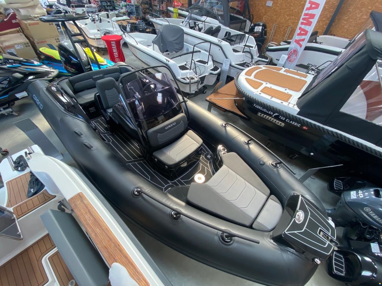 Grand G580