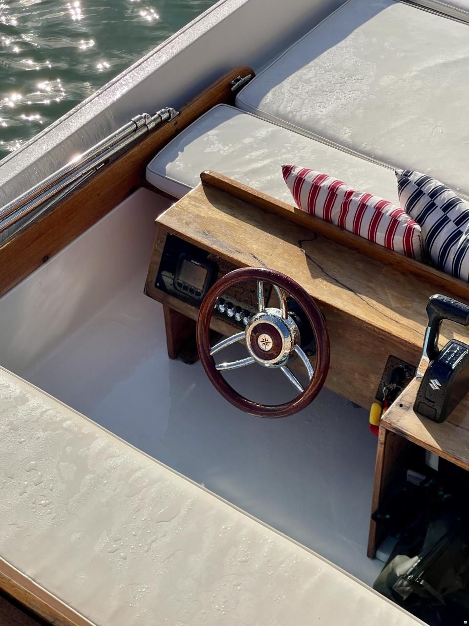Boston Whaler 17 Super Sport