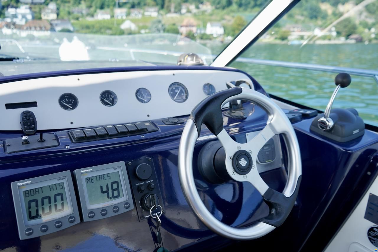 Sealine S28