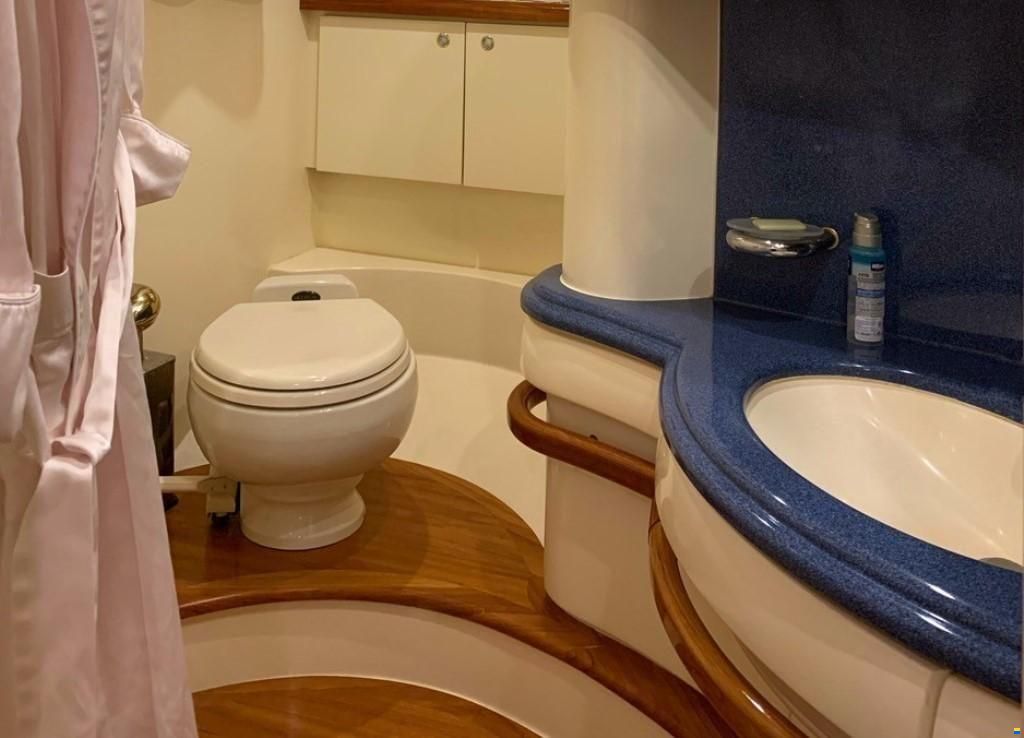 Azimut 55