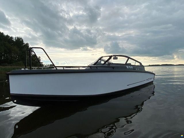 XO Boats 250 open