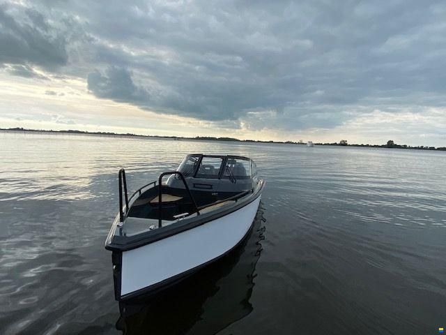 XO Boats 250 open