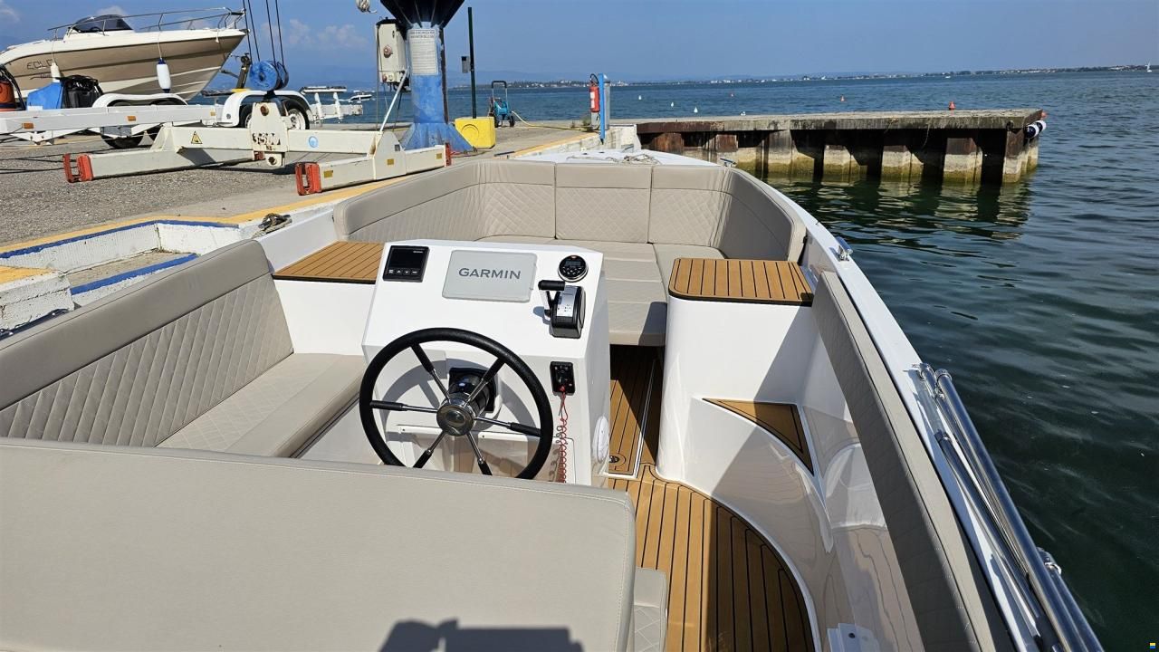 Maxima 740