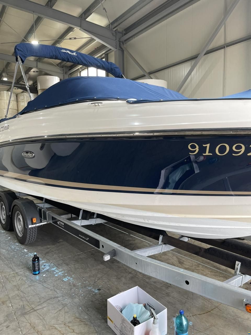Sea Ray 230 SLX