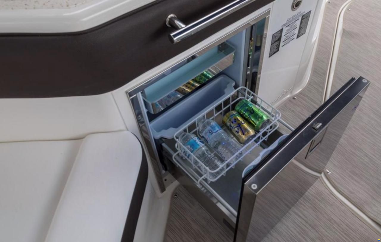 Sea Ray 320 DAE