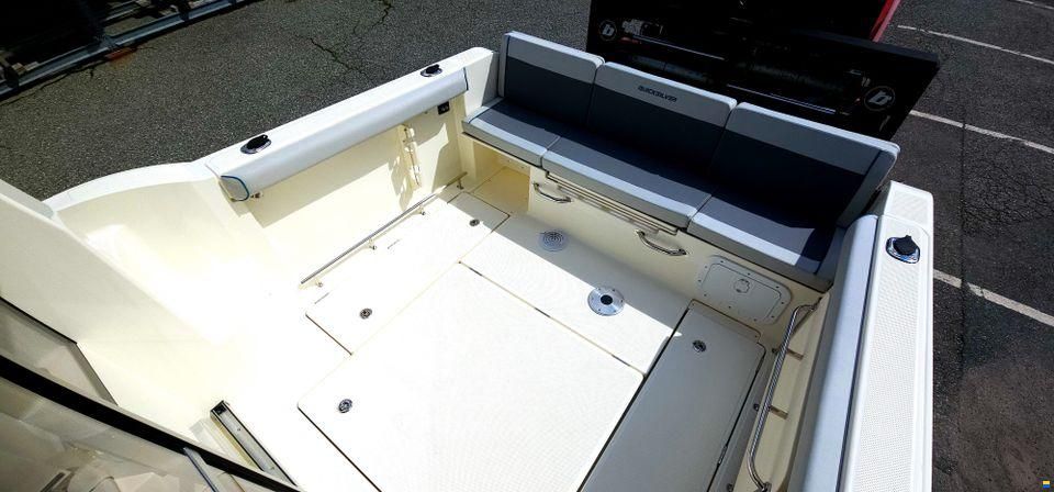Quicksilver 625 Pilothouse
