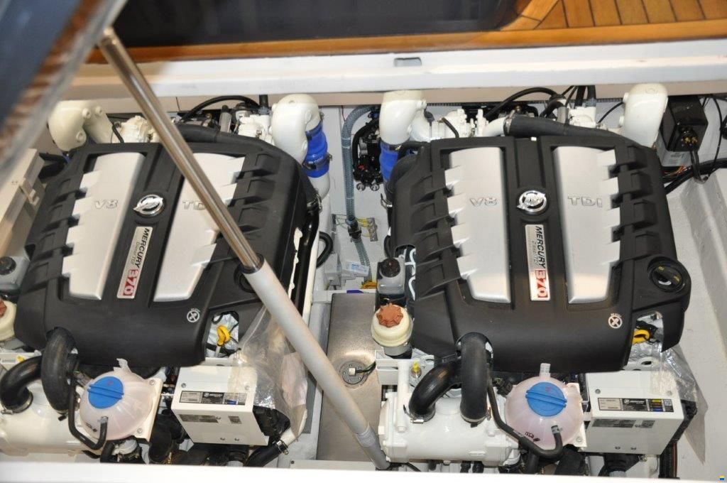 Focus Motor Yacht Power 44