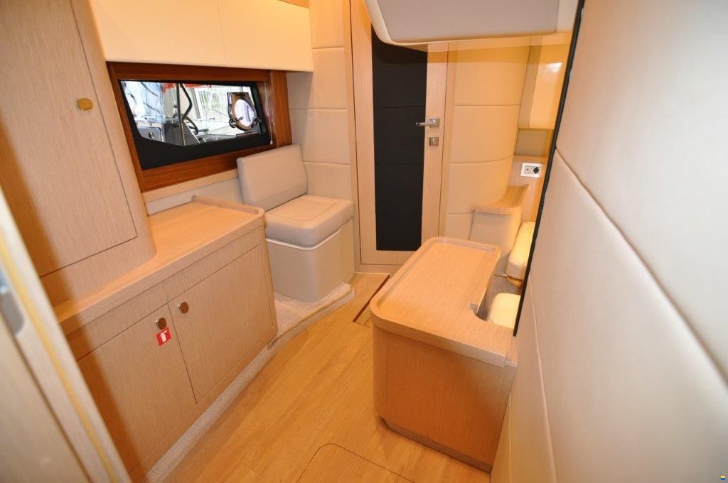 Focus Motor Yacht Power 44