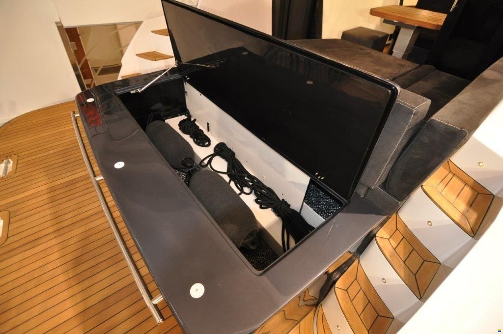 Focus Motor Yacht Power 44