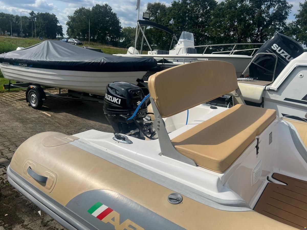AB RIB 15 VST