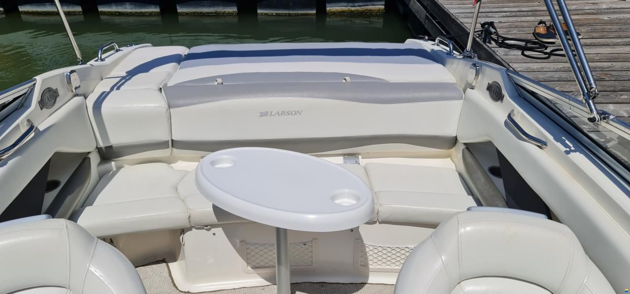 Larson 228 LXI