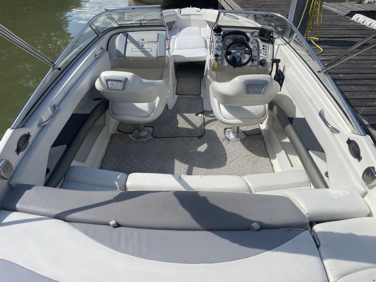 Larson 228 LXI
